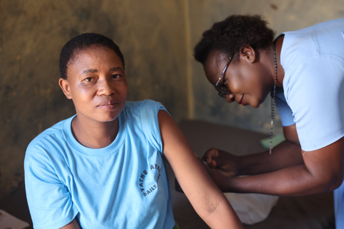 WHOMalawi's tweet image. “I am #protected. I was #vaccinated against the #Mpox #virus you can get #vaccinated too”