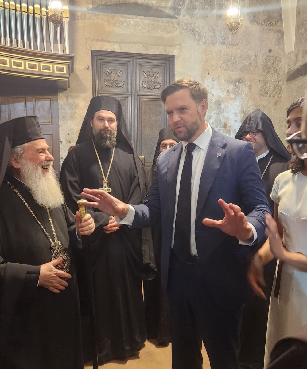 Me and the fellas planning the reconquest of Constantinople.