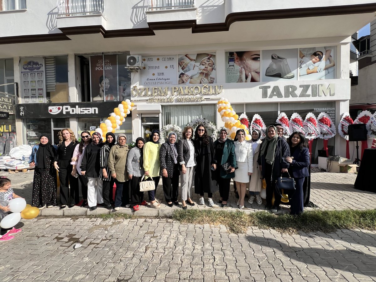 📍İslahiye

İlçe Başkanlarımız Reşit Uluşan, Muammer Çıngı ve İlçe Kadın Kolları Başkanımız Neriman Polat ile birlikte, kadın girişimcimiz Özlem Pakoğlu’nun Güzellik Merkezi’nin açılışına katıldık. 

Emek vererek, üretime ve istihdama katkı sağlayan kadınlarımızla gurur