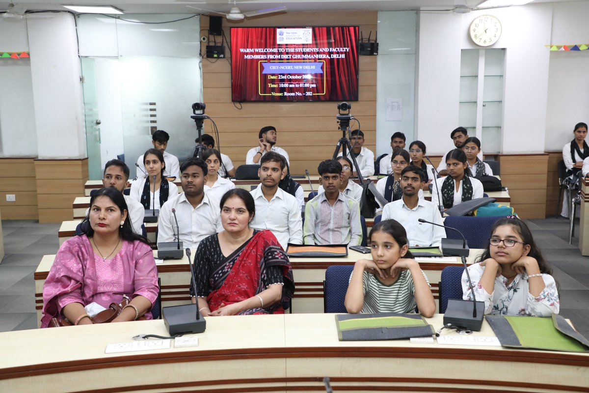 ncert's tweet image. 𝐀 𝐬𝐭𝐞𝐩 𝐟𝐨𝐫𝐰𝐚𝐫𝐝 𝐢𝐧 𝐬𝐭𝐫𝐞𝐧𝐠𝐭𝐡𝐞𝐧𝐢𝐧𝐠 𝐝𝐢𝐠𝐢𝐭𝐚𝐥 𝐞𝐝𝐮𝐜𝐚𝐭𝐢𝐨𝐧 𝐚𝐧𝐝 𝐟𝐨𝐬𝐭𝐞𝐫𝐢𝐧𝐠 𝐜𝐨𝐥𝐥𝐚𝐛𝐨𝐫𝐚𝐭𝐢𝐯𝐞 𝐥𝐞𝐚𝐫𝐧𝐢𝐧𝐠.
Glimpses of Exposure Visit of Students & Faculty from DIET Ghummanhera, New Delhi to CIET, NCERT on 23rd October…