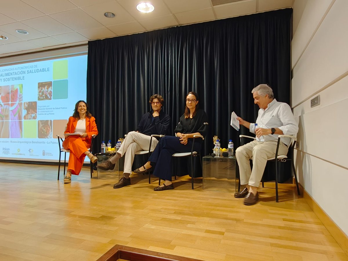 CanSaludable's tweet image. Mesa redonda “Impacto de la alimentación saludable y sostenible en el desarrollo de enfermedades no transmisibles” con la moderadora Alicia Hernández, Médico de Familia #DGSP, y los ponentes  Santiago Asenjo González-Valerio, Nazaret Sabina Mateos y Juan Manuel Méndez Pérez.