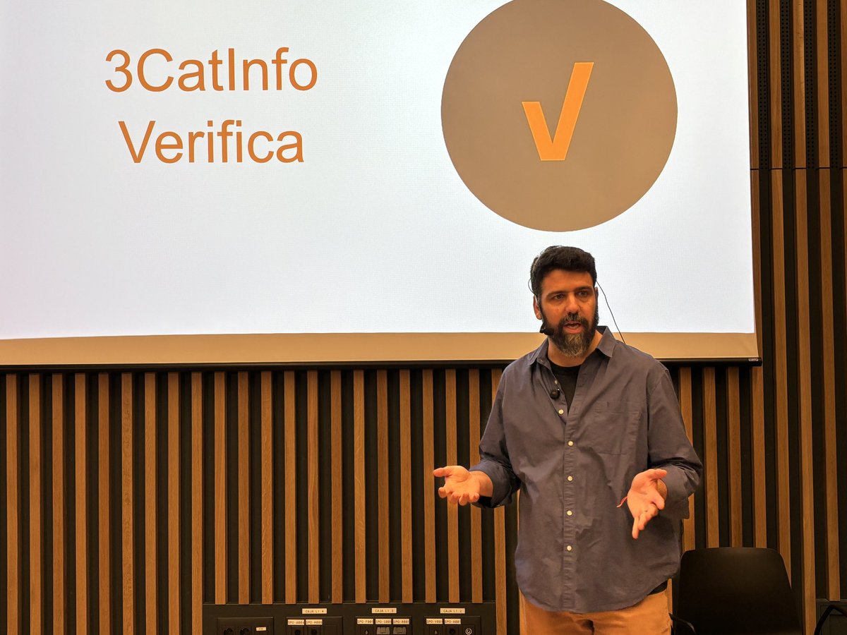 El periodista <a href="/carlosbaraibar/">Carlos Baraibar</a>, de <a href="/som3cat/">3Cat</a>, presenta a #2aJornadaPEM la secció transversal a les redaccions de la CCMA 3Catinfo verifica