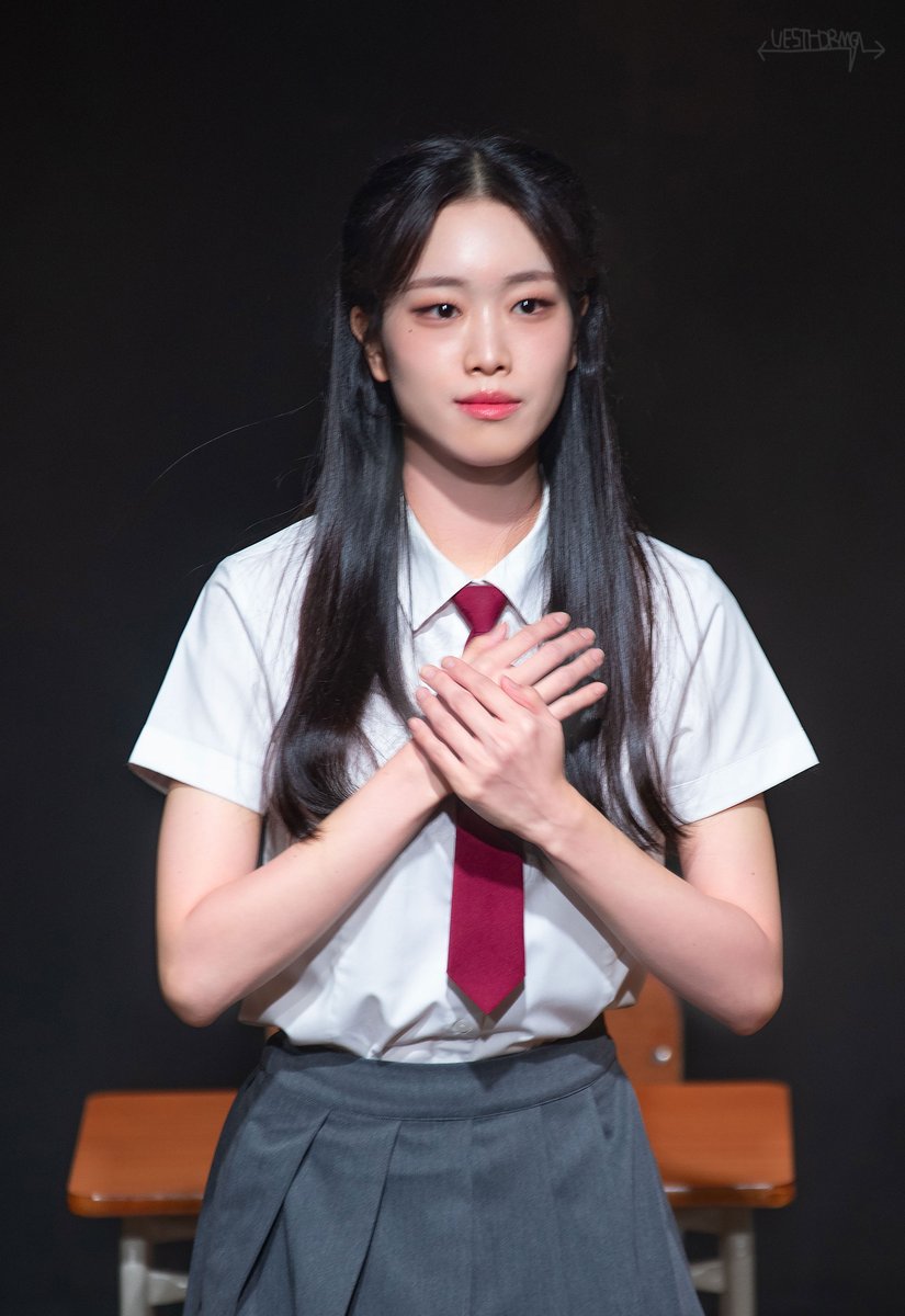 ↑↓←→ tweet media