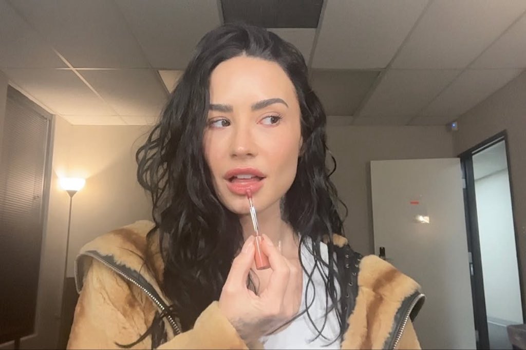 Demi Lovato via Instagram. 🫶🏼✨