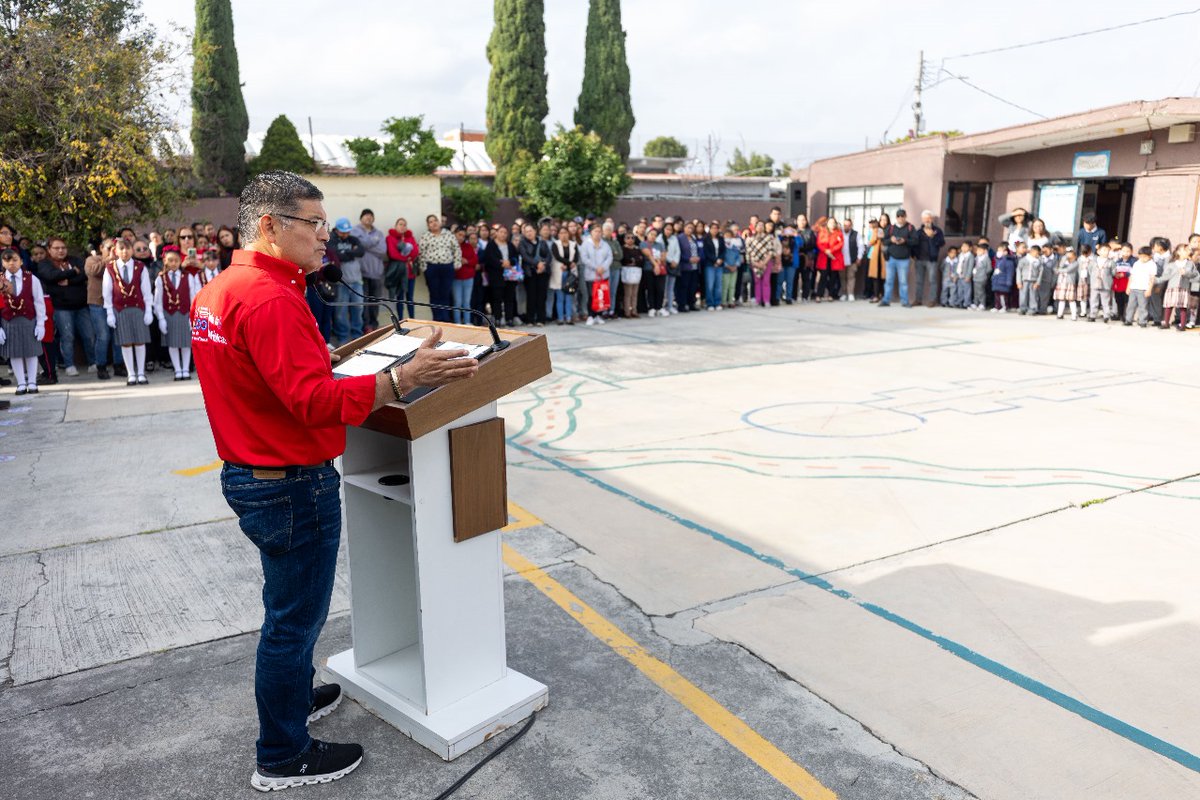 12Parrafo's tweet photo. @GobCoacalco2022 protege sus escuelas y cuida el agua
El alcalde @davidsanchezi anunció que todas las escuelas de #Coacalco contarán con cámaras de seguridad conectadas al Centro de Emergencias y cisternas de captación de agua pluvial para reutilizar el recurso en sanitarios https://t.co/Qk3eLNzrdp