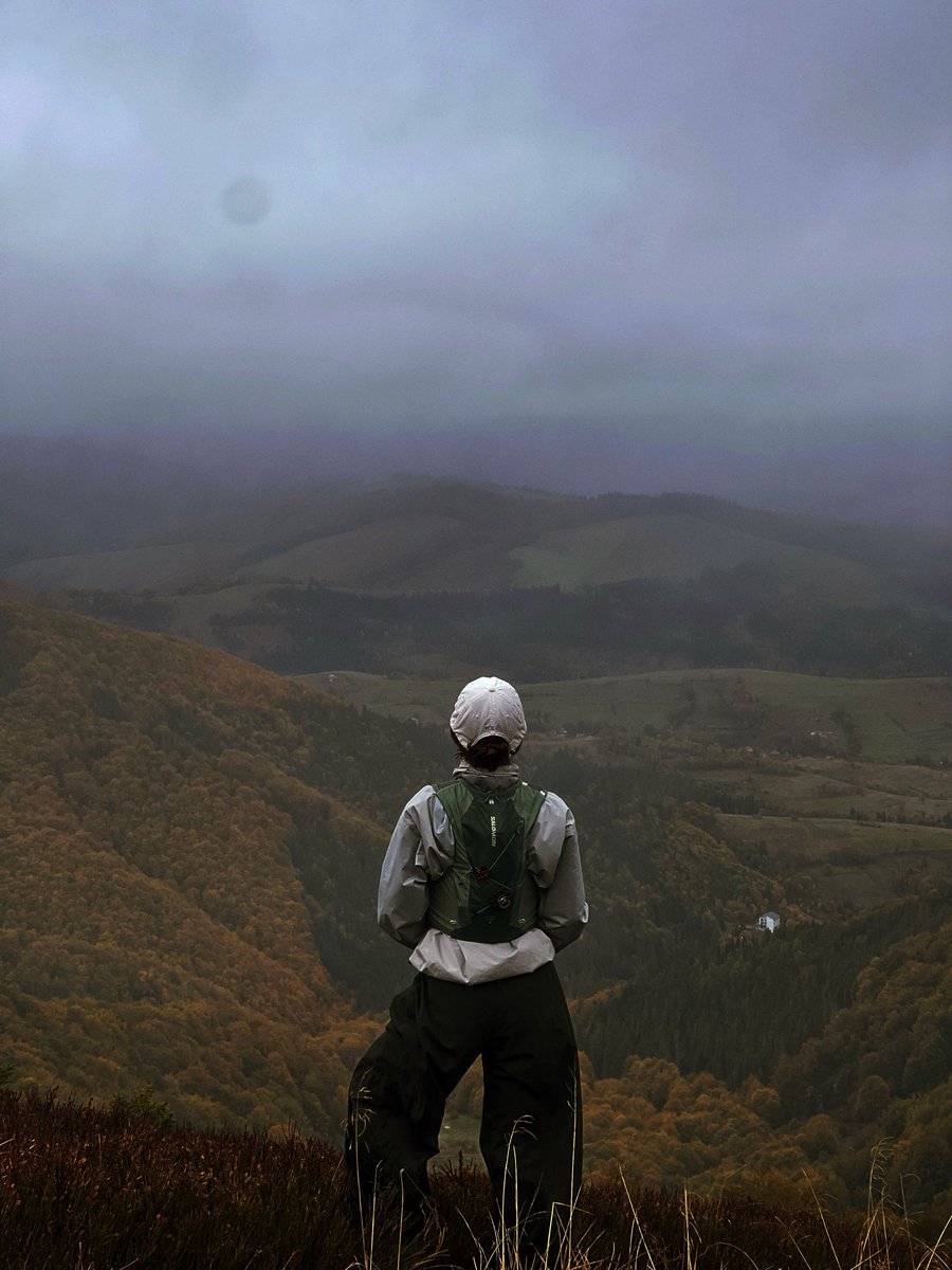 Victoria🦦 tweet media