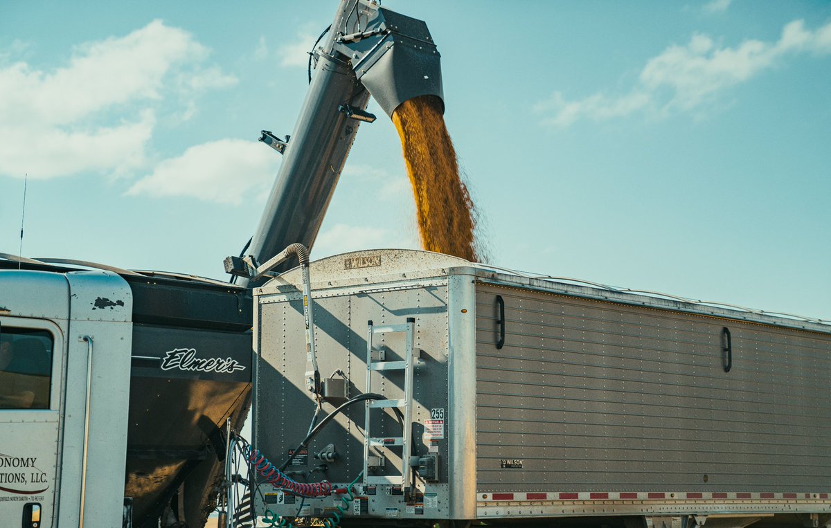 elmersmfg's tweet image. We&apos;ve spent a lot of time on the road and in the fields this fall, giving equipment demos across the U.S. and Canada.

If you missed your chance to demo this year, don&apos;t worry, we&apos;ll be back on the Demo Tour in 2026!