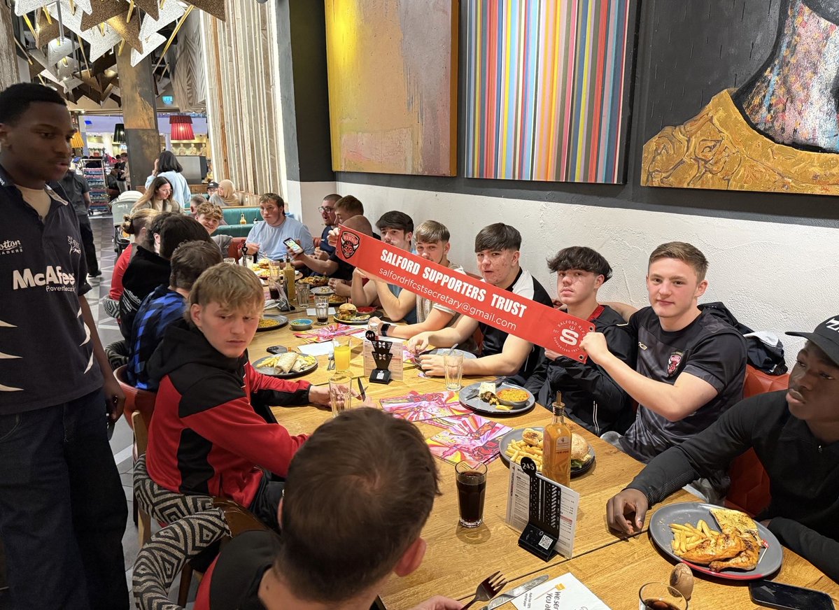 shirley bradshaw ♥️👹 (@fireyred49) on Twitter photo <a href="/SalfordRLFC_ST/">Salford RLFC ST</a>
This is keeping us going during the gloom. We paid for the Elite Academy <a href="/SalfordDevils/">Salford Red Devils 👹</a> to go bowling for team bonding then they went for food.
This is our future!! let’s support them the Trust isn’t giving up join us it’s much appreciated call
07871726299 👹 <a href="/SalfordRLFC_ST/">Salford RLFC ST</a>
This is keeping us going during the gloom. We paid for the Elite Academy <a href="/SalfordDevils/">Salford Red Devils 👹</a> to go bowling for team bonding then they went for food.
This is our future!! let’s support them the Trust isn’t giving up join us it’s much appreciated call
07871726299 👹