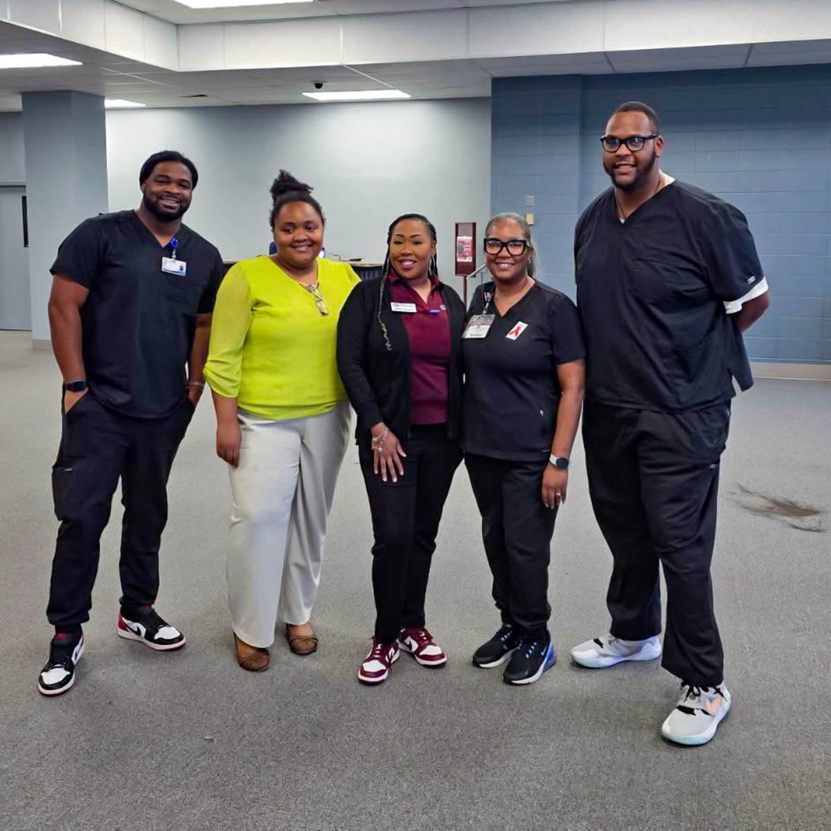 Over 100 students reached and 50 free HIV screenings during one powerful day of outreach – all thanks to representatives from SOPH and the Lifestyle Express Clinic at <a href="/HindsCC/">Hinds Community College</a>’s Outreach Testing Day! 💪
#PublicHealth #UMMC #HealthEquity #PopulationHealth