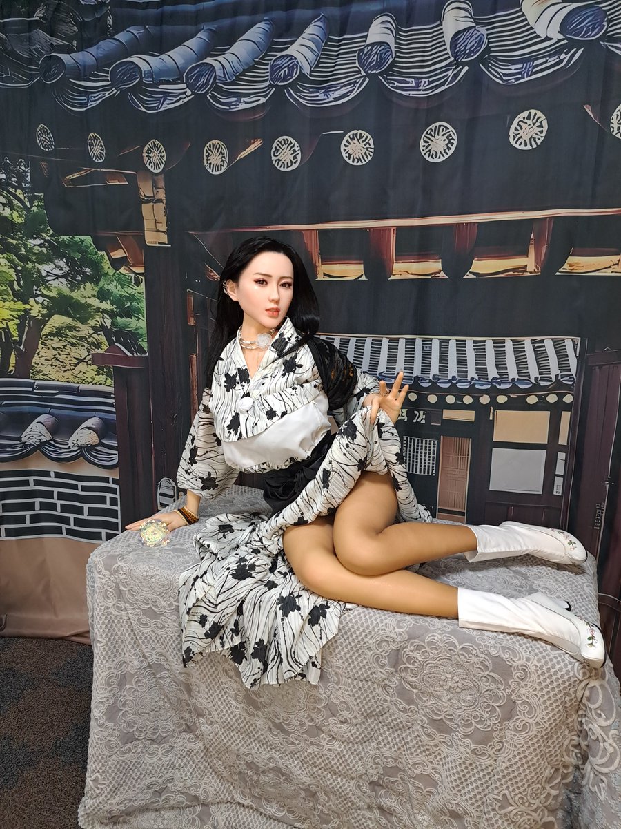 ekekslslgha's tweet photo. 2025년 10월 23일 동양무림고수  "지시앙" ^^ 8편   #JYDOLL #LANESSIAA #lovedoll #KUMADOLL #SexDoll #realdoll #WMDOLL #XYDOLL #XIAOQIAN #StarPerry #RZRDOLL #GYNOIDDOLL #다다니니 https://t.co/hZQAEyODif
