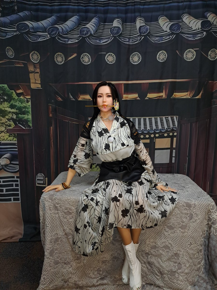 ekekslslgha's tweet photo. 2025년 10월 23일 동양무림고수  "지시앙" ^^ 8편   #JYDOLL #LANESSIAA #lovedoll #KUMADOLL #SexDoll #realdoll #WMDOLL #XYDOLL #XIAOQIAN #StarPerry #RZRDOLL #GYNOIDDOLL #다다니니 https://t.co/hZQAEyODif