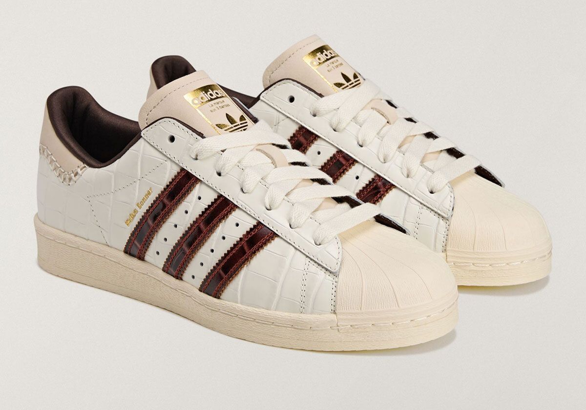 Sneaker News tweet media