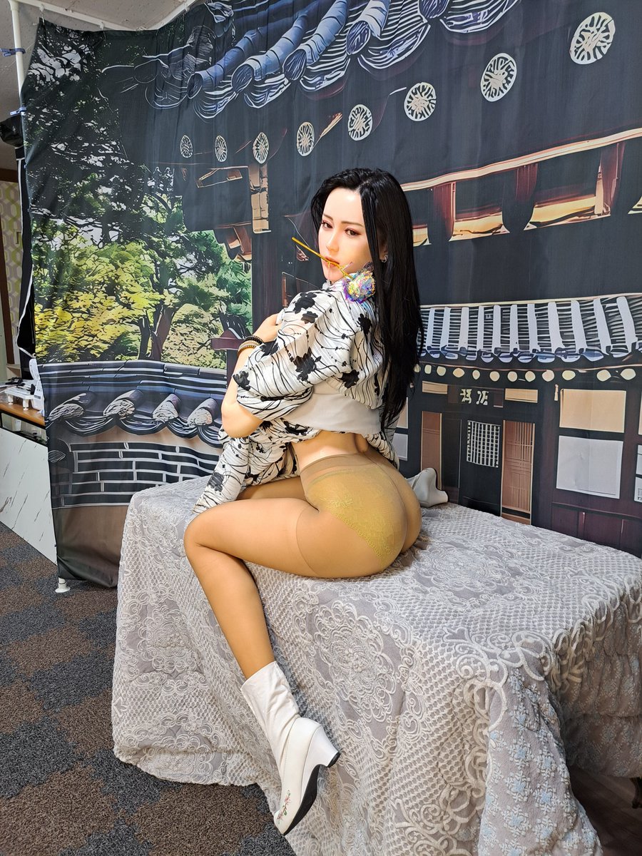 ekekslslgha's tweet photo. 2025년 10월 23일 동양무림고수  "지시앙" ^^ 9편   #JYDOLL #LANESSIAA #lovedoll #KUMADOLL #SexDoll #realdoll #WMDOLL #XYDOLL #XIAOQIAN #StarPerry #RZRDOLL #GYNOIDDOLL #다다니니 https://t.co/dWfi2M7Awz