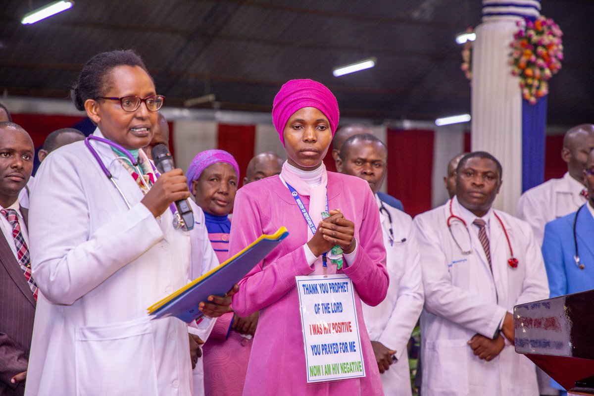 #GloriousBreakingNews,JESUS CHRIST has healed HIV AIDS.
The doctors presenting files of the former HIV patient turned negative by the decree of the blood of JESUS by Prophet Dr.Owuor