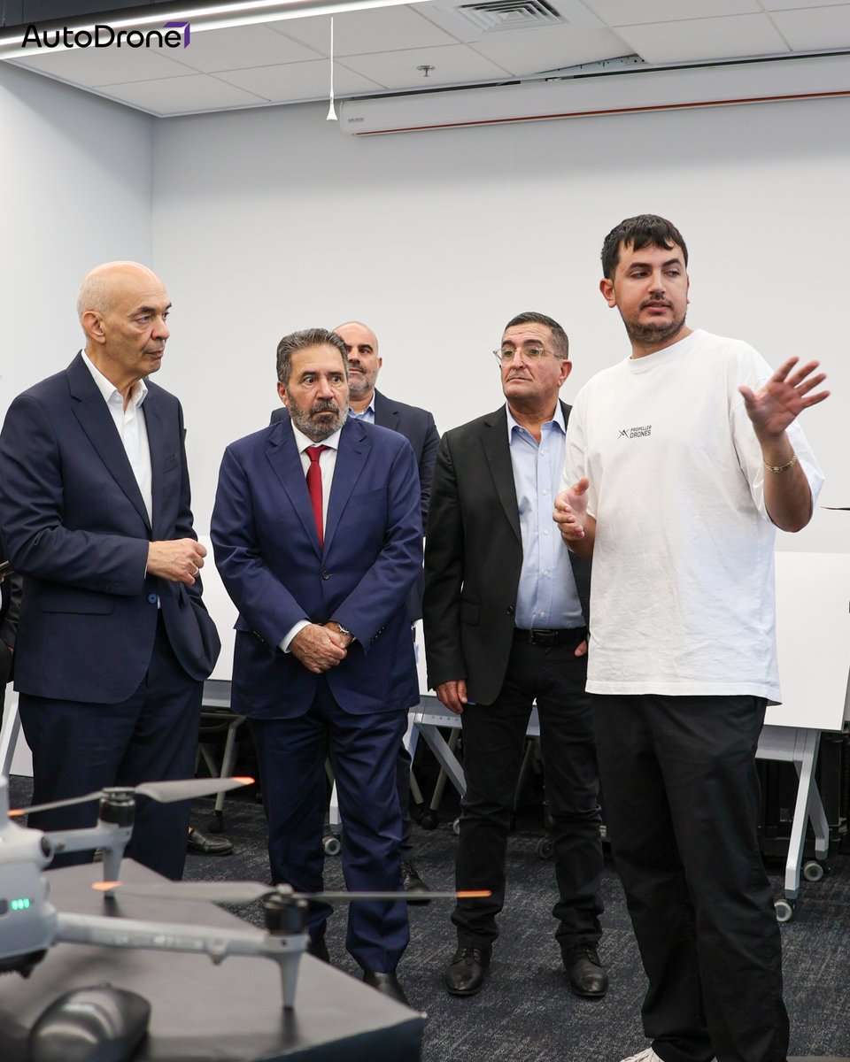 PropellerIL's tweet image. Today we had the honor to showcase AutoDrone, our autonomous drones system, to the Cyprus Minister of Transport Mr. Alexis Vafeades, in a visit at the offices of Netivei Israel.

@AlexisVafeades @MinTCWCy