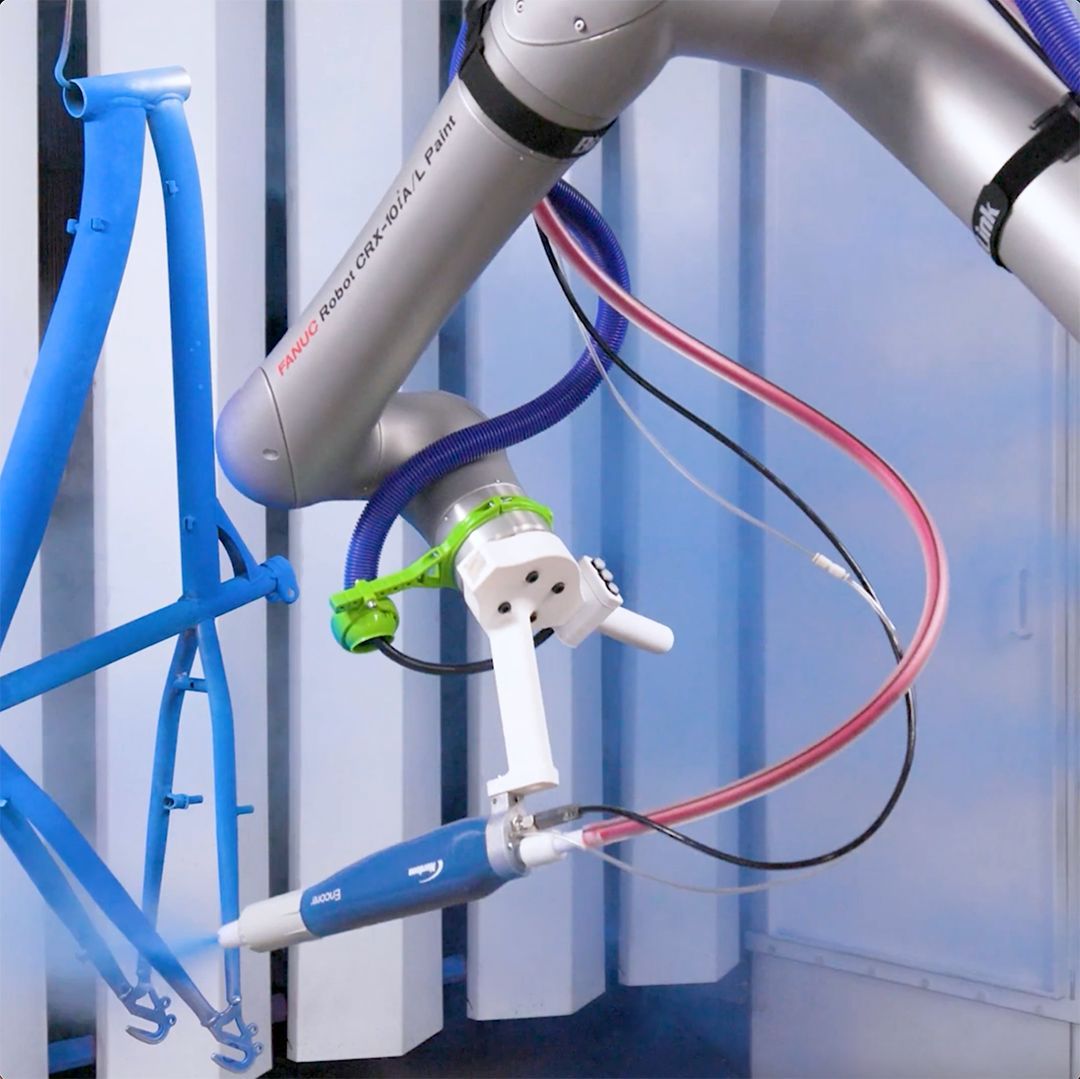 FANUCAmerica's tweet image. Transform your #finishing process with #FANUC #painting #robots!🤖🎨
FANUC has the industry’s widest range of paint robots to boost📈 operations and keep workers safe by #automating tasks that could potentially expose them to harmful chemicals.
🔗 bit.ly/3vk2ORp