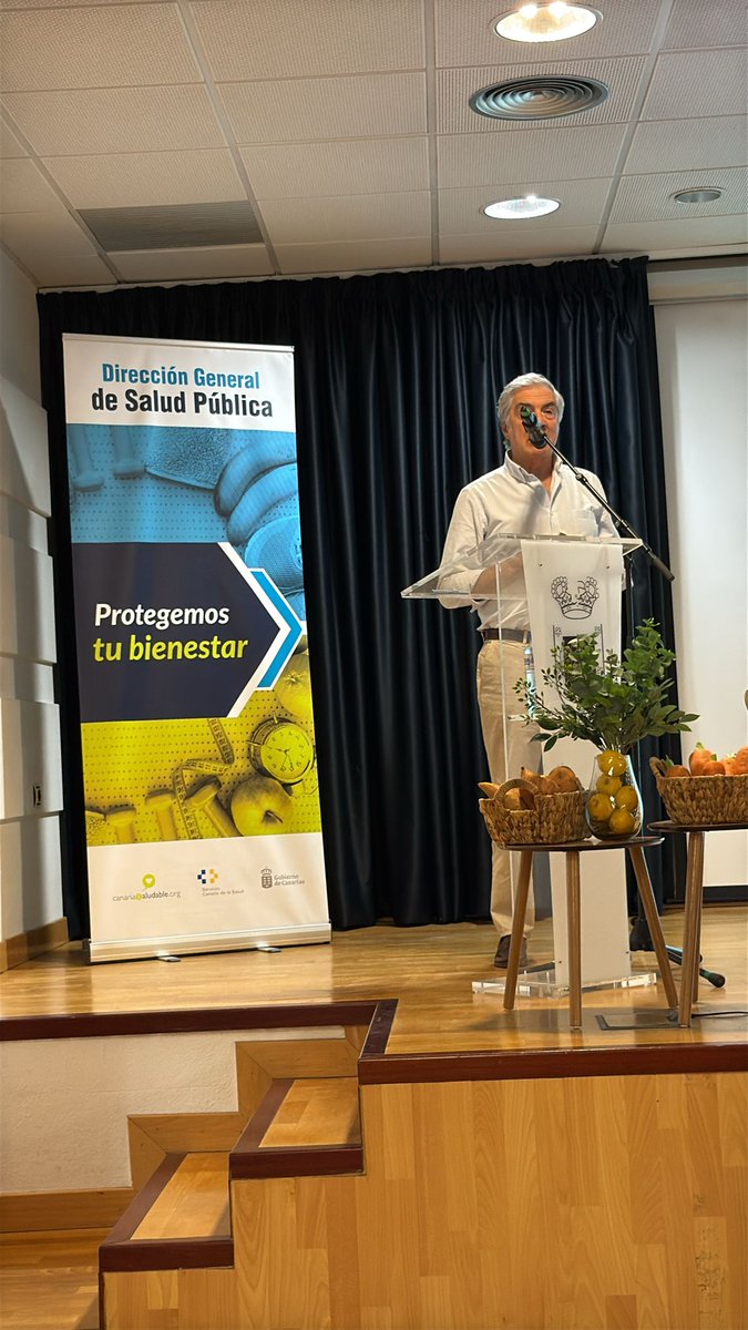 CanSaludable's tweet image. &quot;Plan de Prevención de la Obesidad Infantil en Canarias: objetivos, evolución y desafíos para su implementación&quot; impartido por Juan Manuel Méndez Pérez, Jefe de Servicio de Promoción de la Salud #DGSP,  en las I Jornadas Autonómicas de Alimentación Saludable y Sostenible.