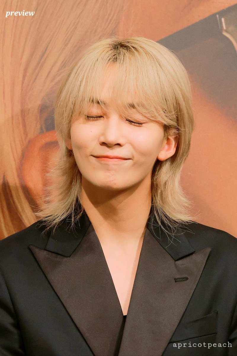hime1004_'s tweet image. his reassuring nods and expression never changed😭😭😭 ilysm yoon jeonghan!!!!
#SEVENTEEN #2025MAMAVOTE