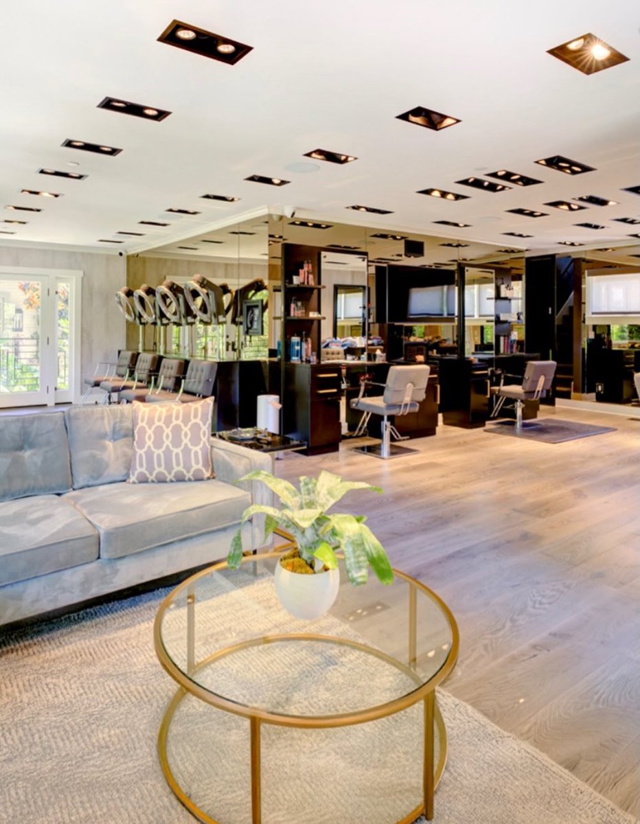 Hollywood luxury, reimagined. ✨ Step into stillness, unwind, and let your spirit recharge in our tranquil studio sanctuary.

 Book your moment: 323-467-6444

#chazdeanstudio #wenbychazdean #wen #WENhair #TeamWEN #hair #hairstyle #hairstylists #haircut #hairstyles