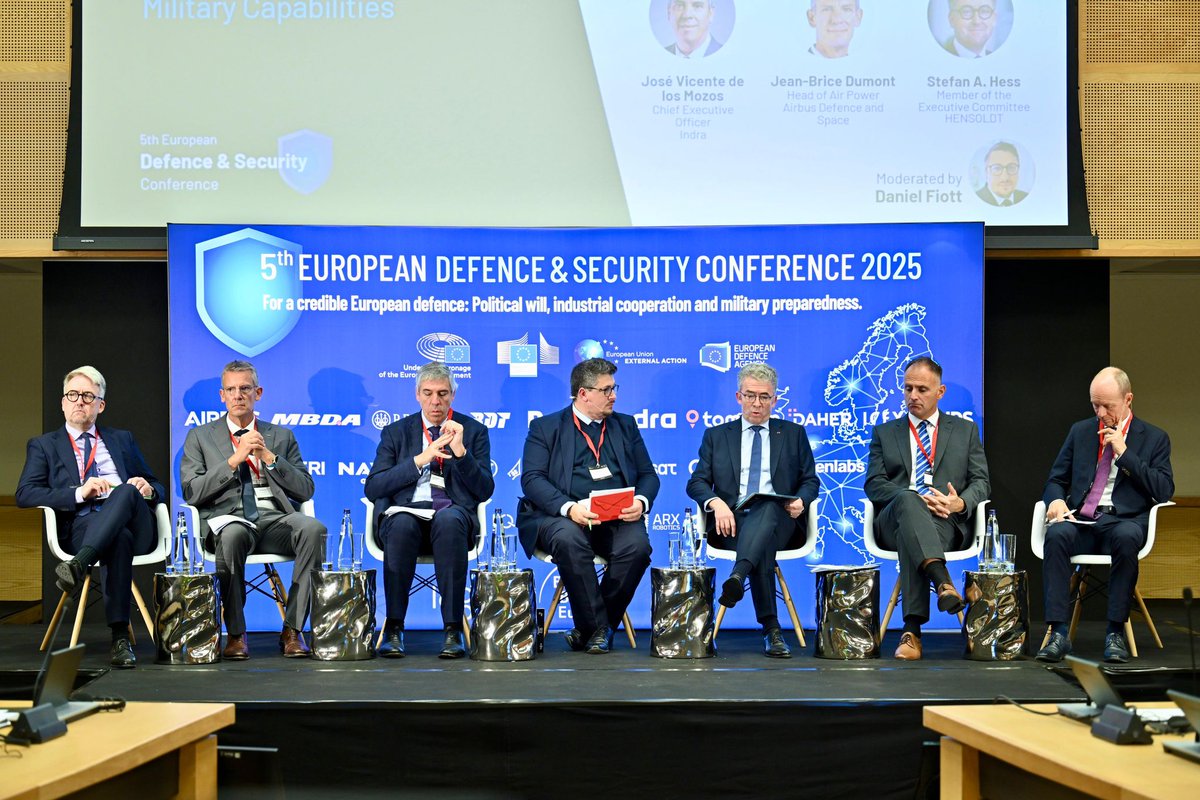 J’ai participé à la 5ᵉ conférence européenne sur la défense et la sécurité à Bruxelles, organisée par Business Bridge Europe sous le patronage du Parlement européen. 

Aux côtés des industriels majeurs du secteur, j’ai rappelé que les efforts actuels, malgré le plan « ReArm