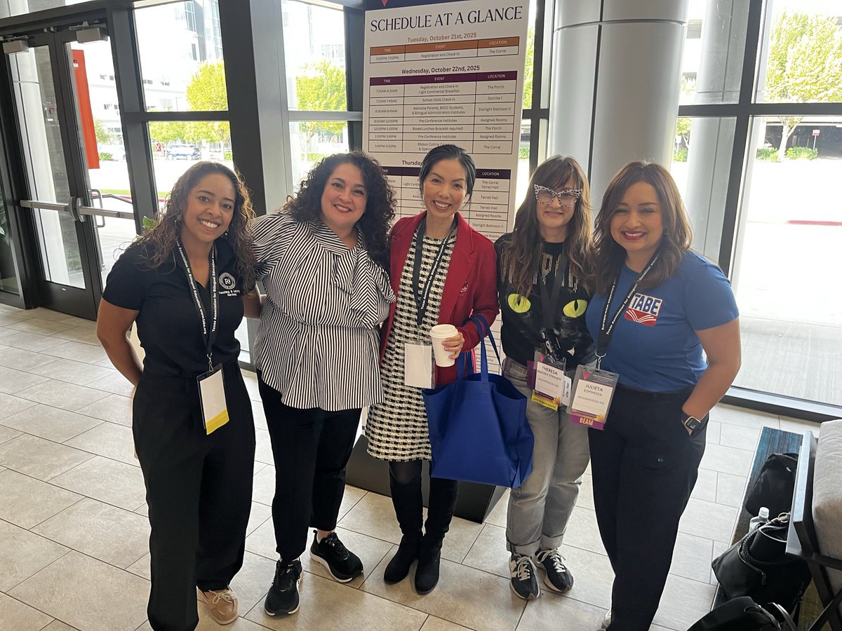 RISDMET's tweet image. RISD DL team is present and ready to learn! ⭐️ TABE 2025! #bilingualism #biliteracy #DreamBIG @clorisrangel @kristinleeper9