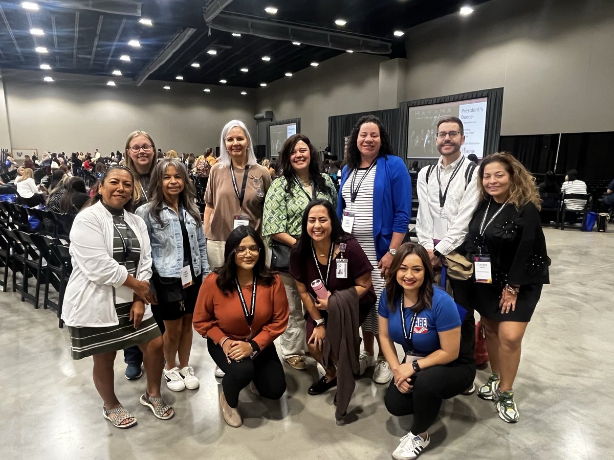 RISDMET's tweet image. RISD DL team is present and ready to learn! ⭐️ TABE 2025! #bilingualism #biliteracy #DreamBIG @clorisrangel @kristinleeper9