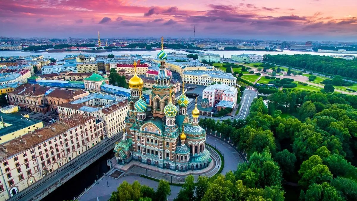 Moscow and Saint Petersburg are now within Ukraine's striking distance. Ukraine now has a 3,000km reach. Let's go. ⛈️😎