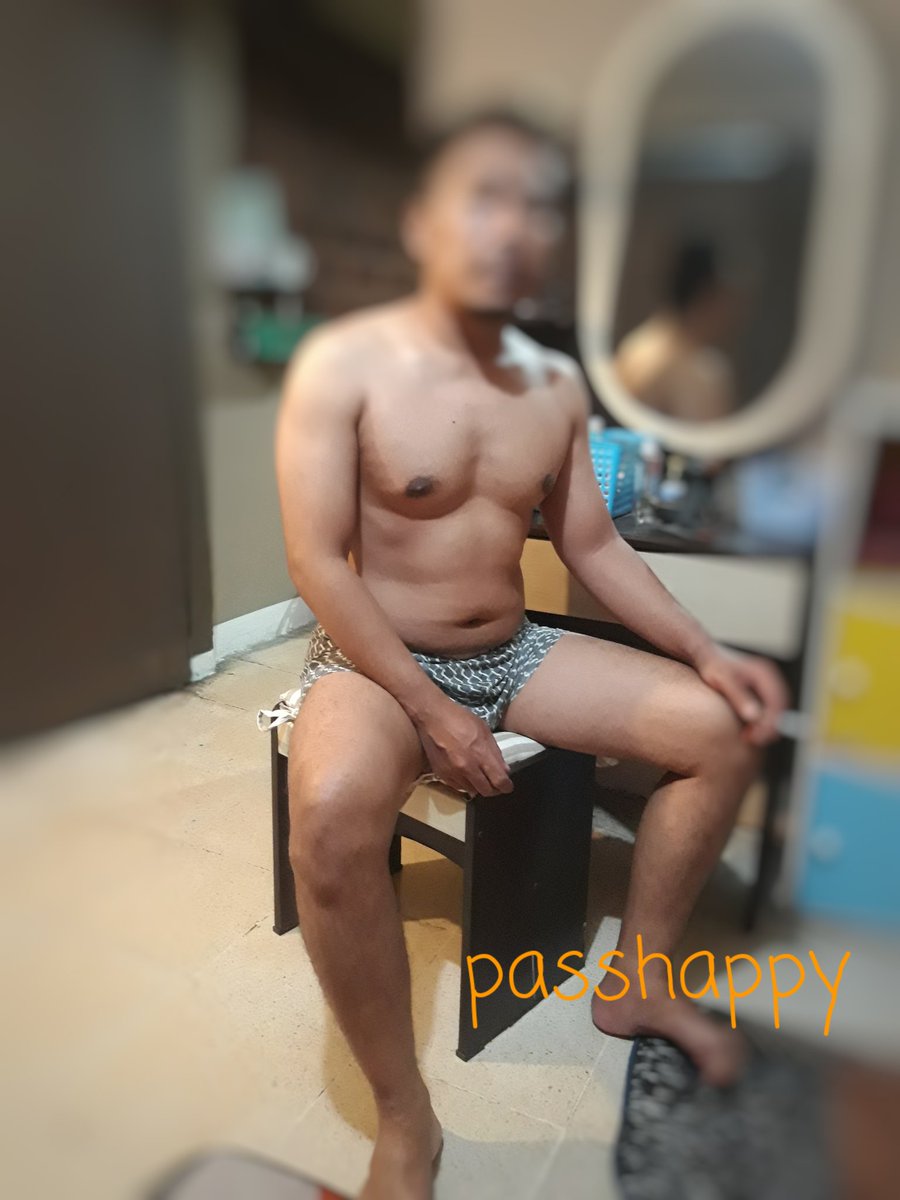 Suami  mlm jumat udh sange..