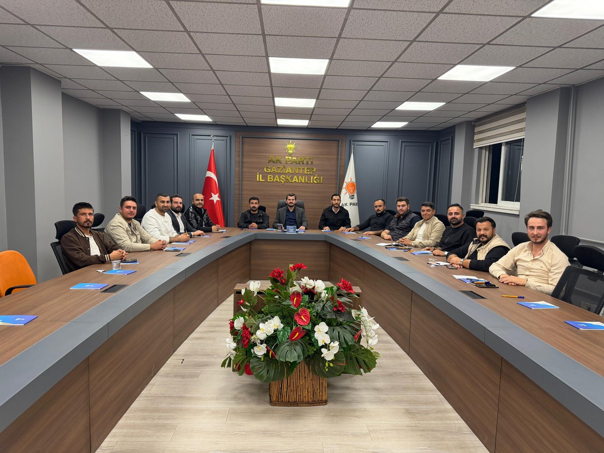 Yürütme Kurulu toplantımızı Başkanımız Sayın <a href="/avmustafadurmus/">Av. Mustafa Durmuş</a> riyasetinde gerçekleştirdik.

Toplantımız hayırlara vesile olsun.