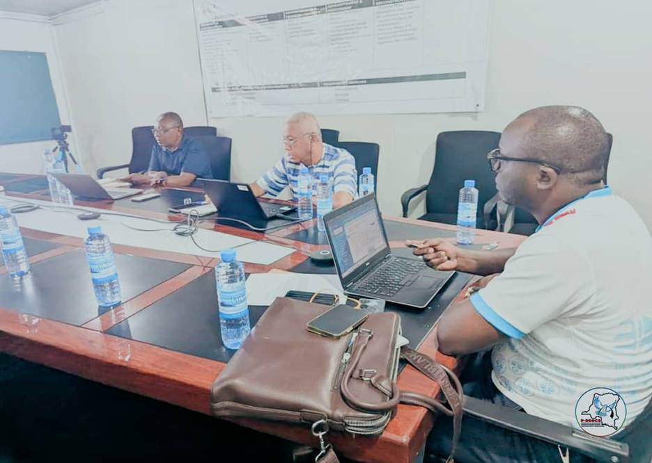 TANGANYIKA : LA MISE EN ŒUVRE DU PROJET PBF A #KALÉMIE ET #NYUNZU AU COEUR D’UNE SÉANCE DE TRAVAIL ENTRE LE #PDDRCS ET LE CONSORTIUM UNICEF – @OIT – <a href="/FAO/">Food and Agriculture Organization</a>
<a href="/Presidence_RDC/">Présidence RDC 🇨🇩</a> <a href="/PrimatureRDC/">Primature de la République Démocratique du Congo</a> <a href="/VPMDefenseRdc/">Vice-Primature, Ministère de La Défense/RDC</a> <a href="/OITKinshasa/">OIT Kinshasa</a> <a href="/FAO/">Food and Agriculture Organization</a> <a href="/PDDRCS_TANG/">PDDRCS TANGANYIKA</a>
pddrcs.cd/tanganyika-la-…