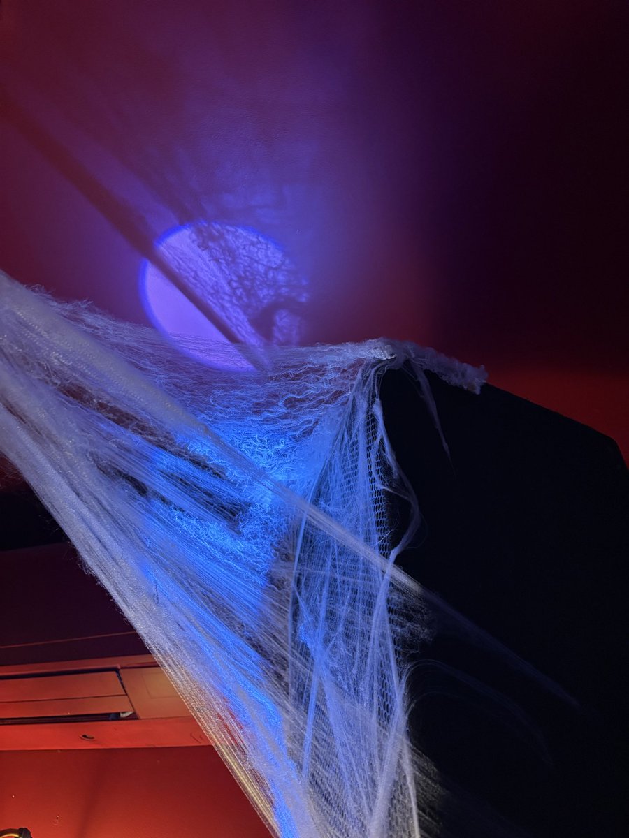 3 Compasses, Dalston tweet media