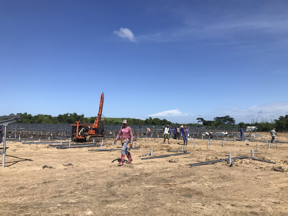 ktamayo428's tweet photo. Las autoridades de la provincia @BeatrizJUrrutia y @ManuelFalconH recorren en el municipio San Luis la obra del parque fotovoltaico Rafael Reyes.
..…Continuamos informando
@TurquinoTeVe 
@santiaguerisima 
@IranSVaillant 
@moritastgo 
@mpcesar https://t.co/QmADg7cp0q