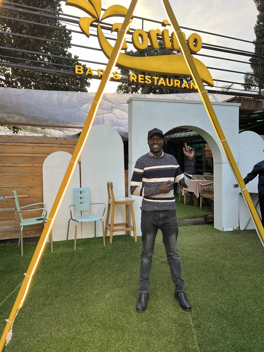 JamesThembo_'s tweet image. Sometimes the best ideas flow after work hours 🤣
I hope this evening can remind you that endings can be #gentle, #peaceful and #beautiful too👌 
Looking forward to good conversations, new connections and a refreshing evening out 🙏