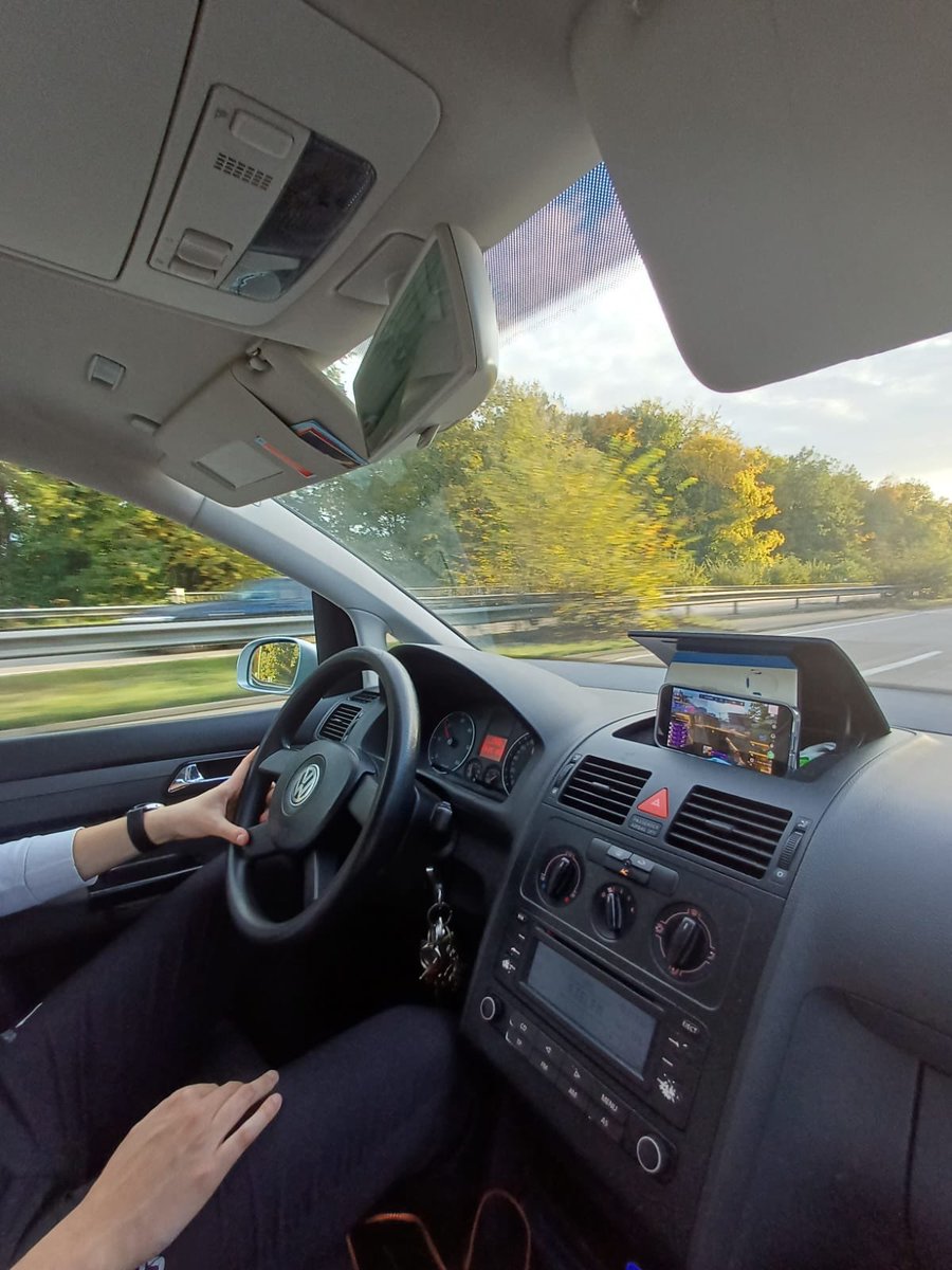 wolves_esports's tweet image. Look at that, we&apos;ve got @DragonHeroGT &amp;amp; @CsRabbi of #WolvesCS on their way to @gshlan😎

Navigation looks weird, though.. 

#KeepHowling