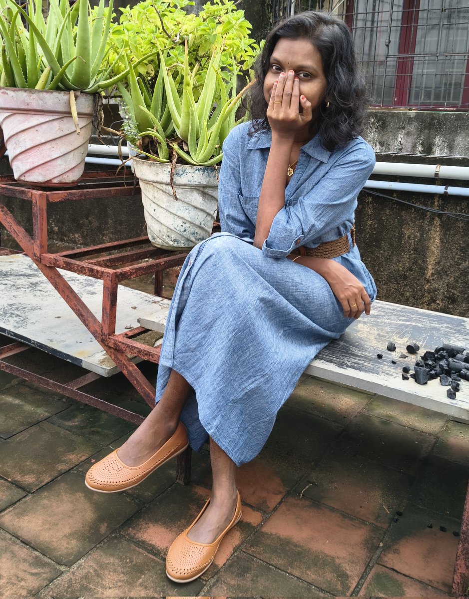 A note to self: be calm, be focused, be yourself...💙
#Diwali #October #RainyDay