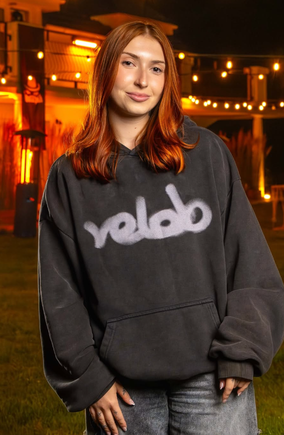 Konradeditss tweet media