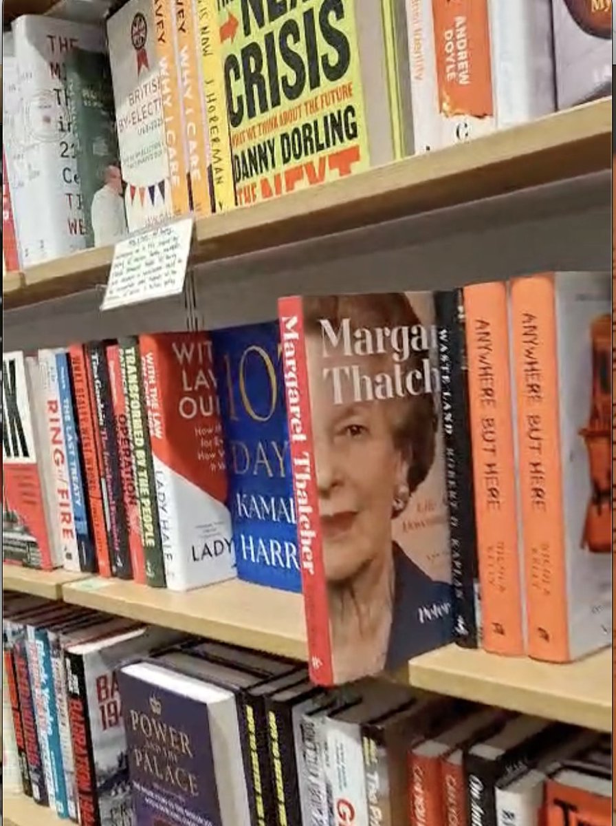 🌎 #ThatcherAfterDowningStreetOnTour update!

📘 'Margaret Thatcher: Life After Downing Street' has recently been spotted in:
🇬🇧 Hastings
🇬🇧 Clapham
🇬🇧 Selby
🇬🇧 Leeds

🗺️ Check out the map for more details:
google.com/maps/d/viewer?…

#Thatcher #Thatcher100 #MargaretThatcher

1/