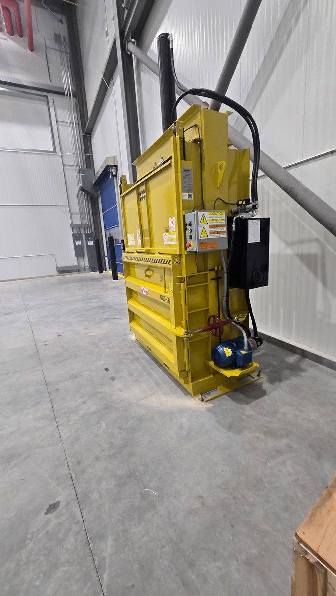 recycleharmony's tweet image. Two of Harmony’s vertical cardboard balers are now hard at work at a regional convenience store distribution center in WI — helping them recycle cardboard waste, maintain a cleaner and safer workspace, &amp;amp; reduce hauling costs &amp;amp; truck emissions.

#recycleharmony #sustainability