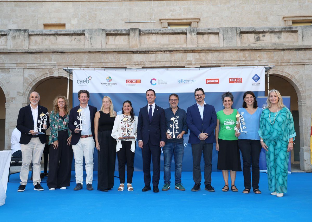 El Consell de Mallorca nos ha otorgado el Premio a Prácticas Ejemplares en RSC 2025 por Garden Experience, nuestro programa de animación que acerca a los huéspedes a la sostenibilidad, el cuidado de la tierra y la comunidad local. 

gardenhotels.com/hoteles-con-an…