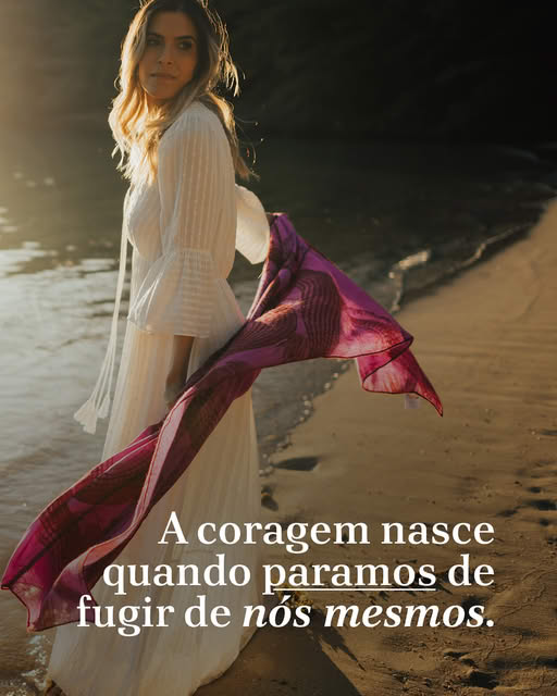 - "DEIXE DEUS ESCREVER a sua HISTÓRIA, nossos SONHOS. . . SÃ RASCUNHOS, o ORIGINAL está nas MÃOS dele."
Um ABRAÇO.
E Tenham uma BOA TARDE!!!!
(Em: 23\10\2025).