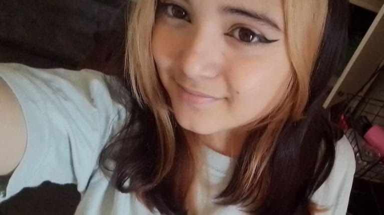 🚨La Matanza: desesperada búsqueda de una adolescente que salió del Colegio y no volvió 

📍Alma Milagros Malagreca (15) desapareció el lunes 20 de octubre en Gregorio de #Laferrere . La familia sospecha de un chico de 23 que estaba conociendo y ellos no aprobaban. #viral