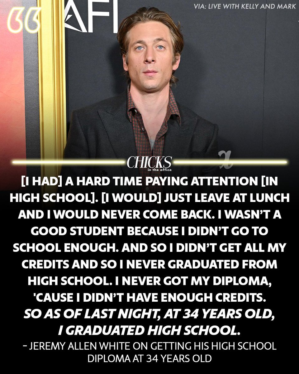 ChicksInTheOff's tweet image. Jeremy Allen White is officially a high school graduate! 👨‍🎓