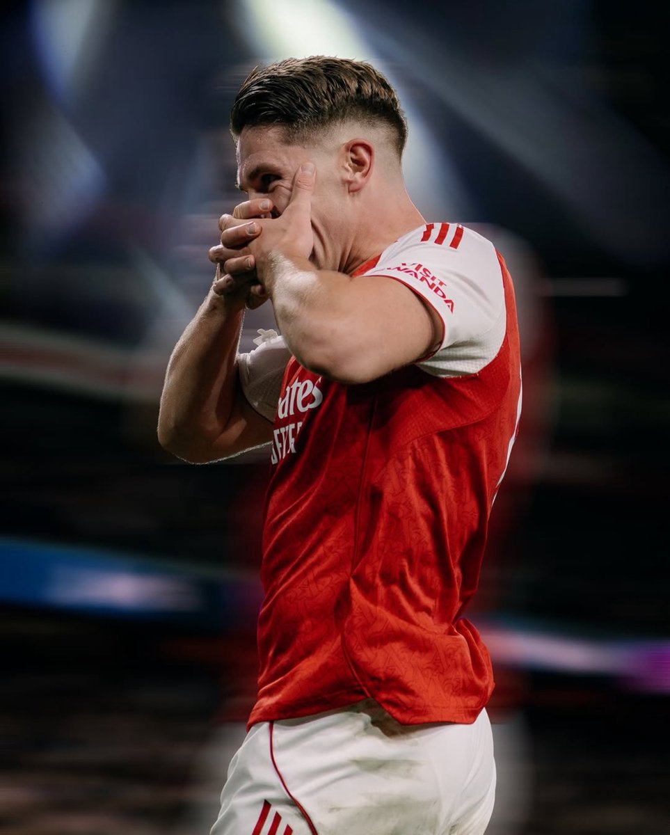 AFC Pics tweet media