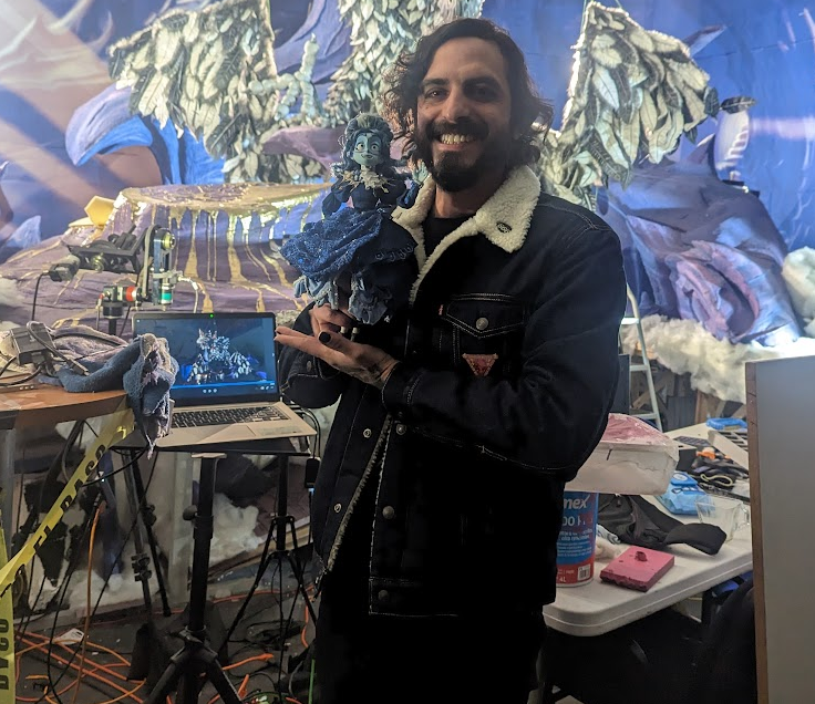 ElBadiablo's tweet photo. Hace dos años me invitó @CinemaFantasma a conocer su trabajo. Ahora tengo un cameo en la primer película largometraje de stop motion de México. Y aún no me la creo. VAYAN A VERLA!!!!! https://t.co/oQ4xmpxqZ1
