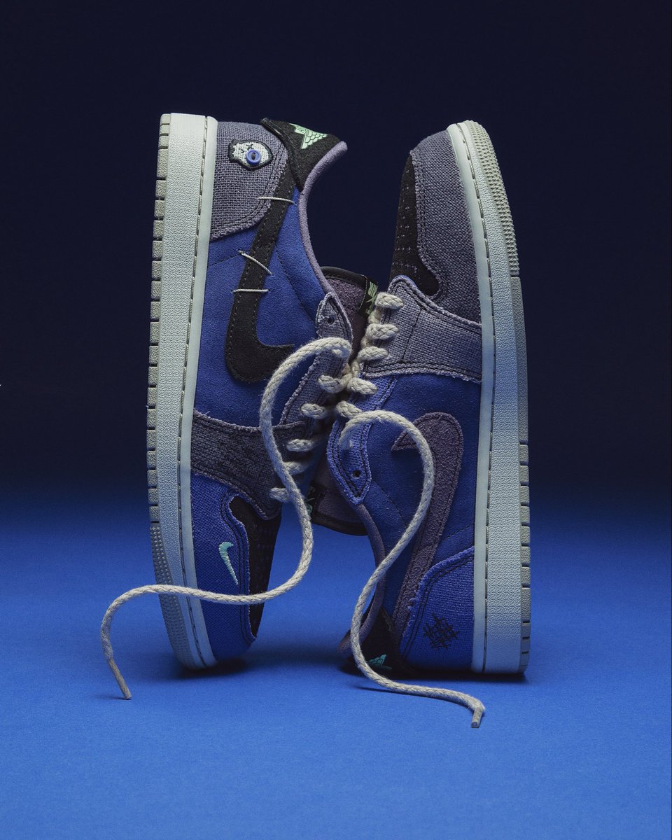 Ok run it…

Sneaker Photo Competition: Halloween Edition 💀

Create a new visual with a spooky/Halloween themed shoe. Most captivating image will win a pair of the upcoming Zion Voodoo Air Jordan 1’s in their size. 

Submission ends 10/27 at 9pm ET

Good luck 🎃👻