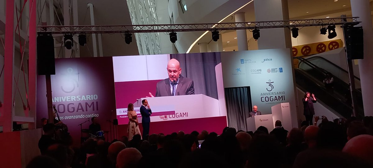 Aspamite's tweet photo. A semana pasada asistimos ao acto de celebración do 35 aniversario de @COGAMI_Galicia 
Dende aquí queremos felicitalos polo camiño andado. https://t.co/NI2khwenj2