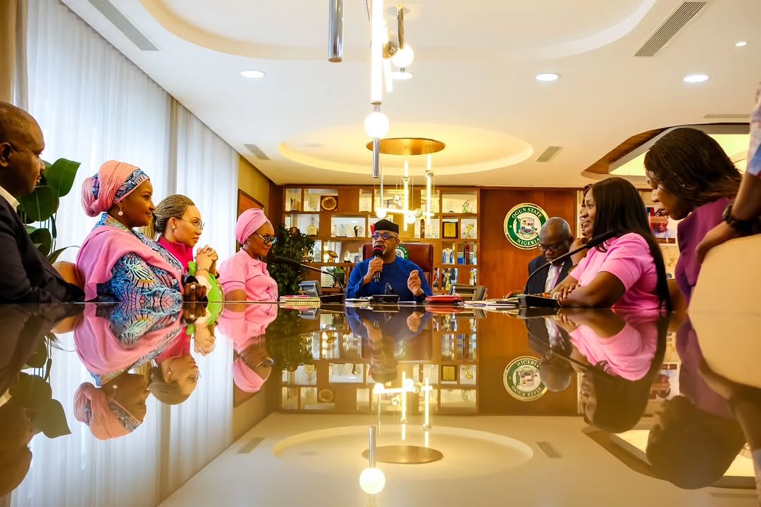 FlacNigeria's tweet image. OGUN UNVEILS CANCER CLINIC, TARGETS FREE SCREENING FOR 10,000 WOMEN

In Abeokuta, Her Excellency Mrs. @HE_BAbiodun, First Lady of Ogun State, officially unveiled the FLAC Breast Cancer Screening Clinic at Oba Ademola Hospital &amp;amp; Maternity.