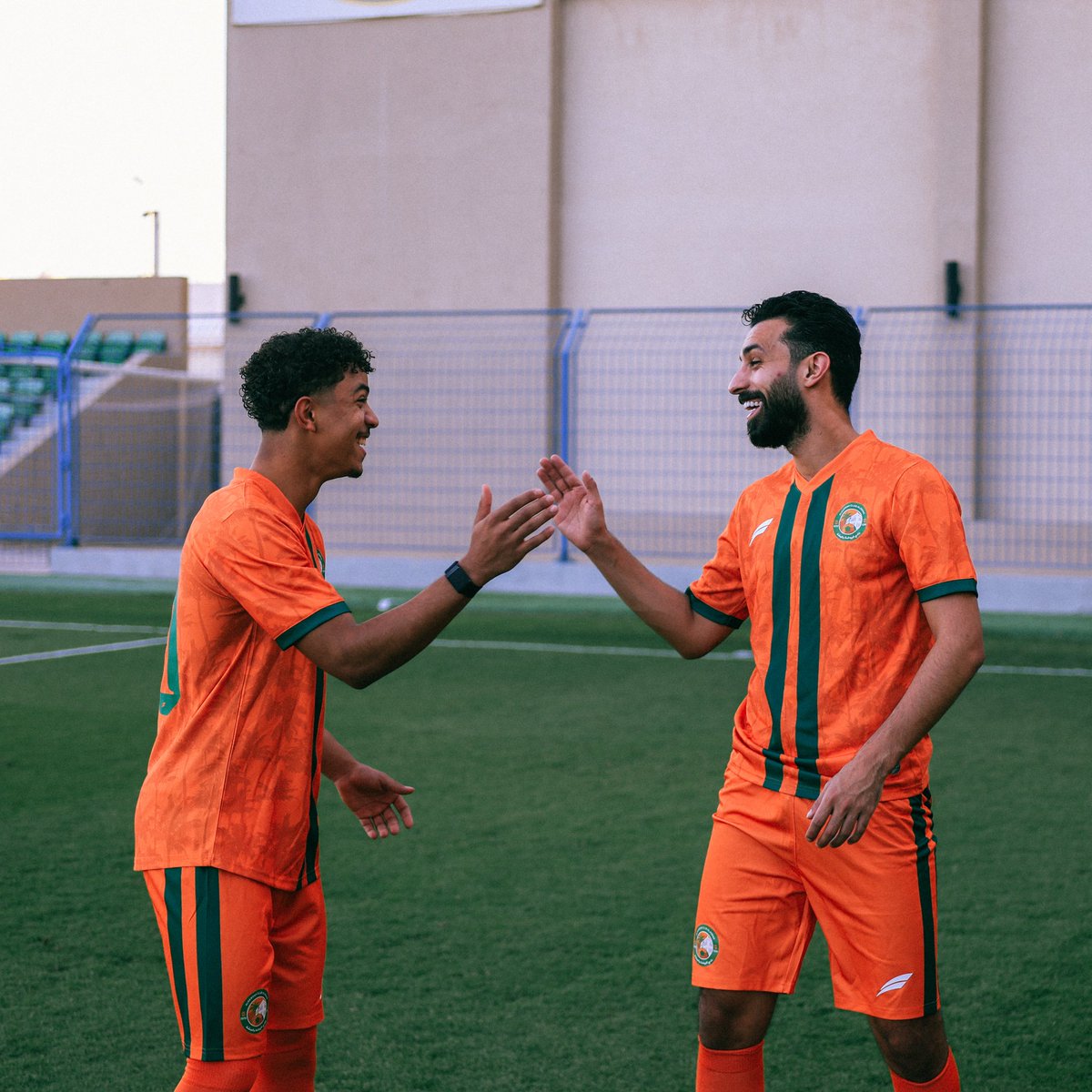 alrawdahclub's tweet photo. .

📸 | برتقـالي الفـارس ما يشبـه أحـد 😌🧡

#الروضة | #فارس_الأحساء https://t.co/3PKHmBrsN9
