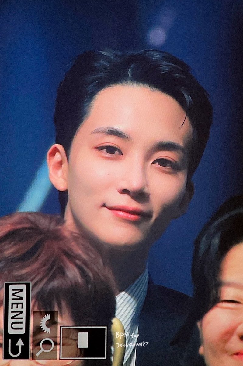 아진짜 기여워서 쓰다듬는중.....