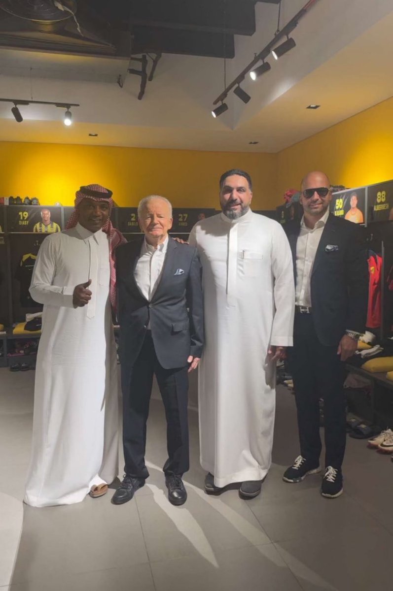 Amer_Abdulla's tweet image. ديمتري التاريخي .. ونور الأسطورة 
وجهك تاريخ يارجل 
ثلاثيات ورباعيات والإعجاز الكوةروي في ابها صورة